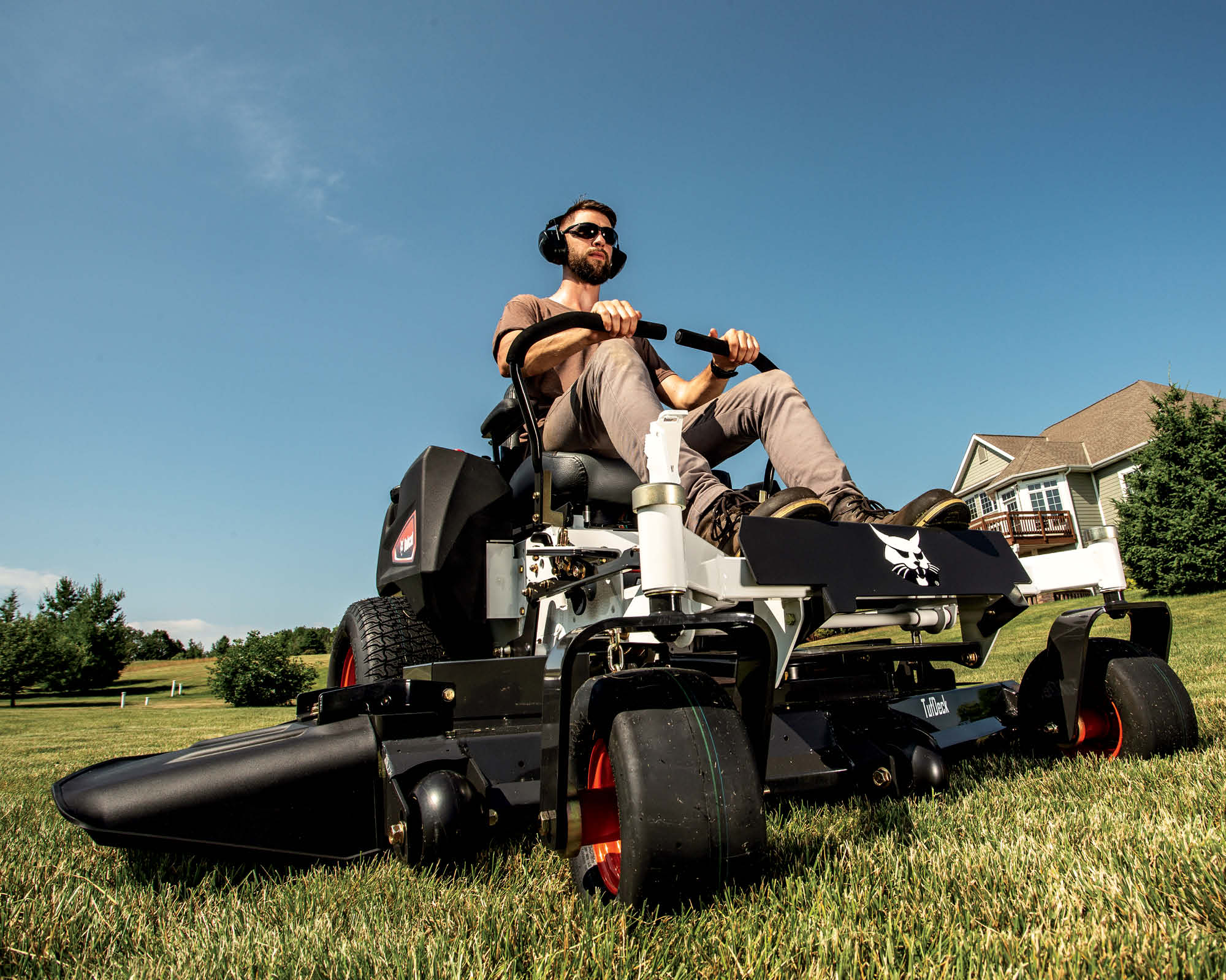 Bobcat ZT2000 Zero Turn Mower Delecca's