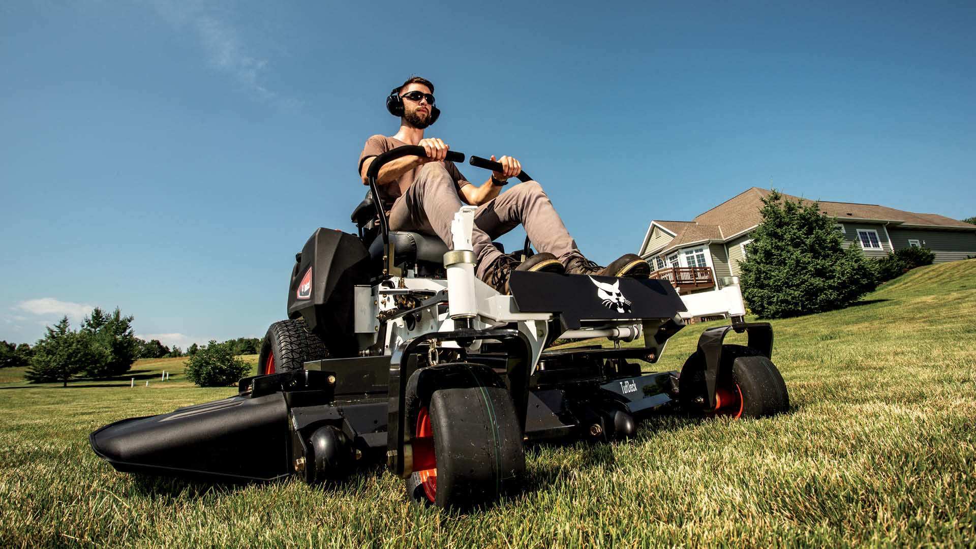 Bobcat ZT2000 Zero Turn Mower