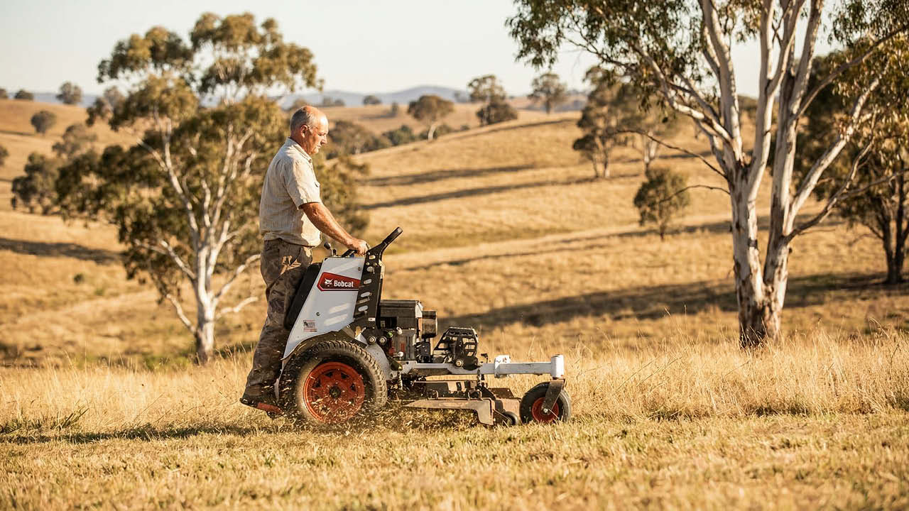 Bobcat ZS4000 stand-on mower